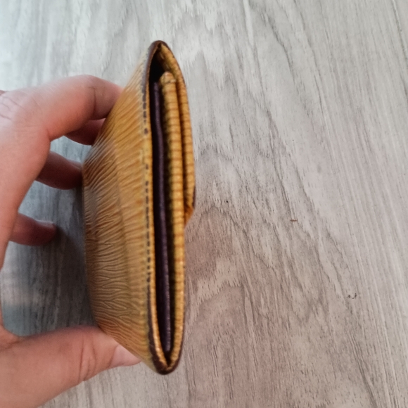 Auth Louis Vuitton Epi Leather Yellow Card Case Wallet - Picture 3 of 8